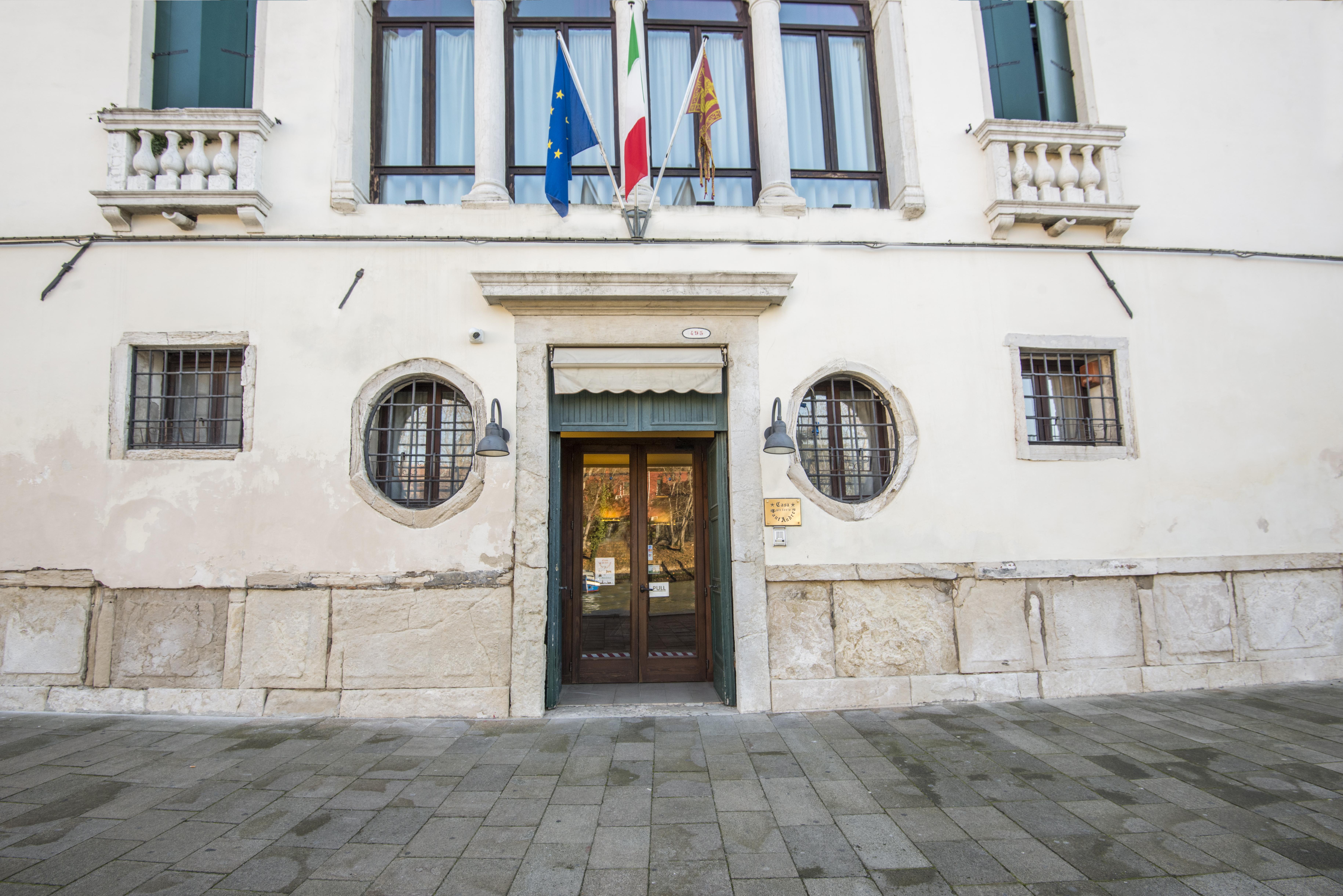 Casa Sant'Andrea Bed & Breakfast Venesia Bagian luar foto