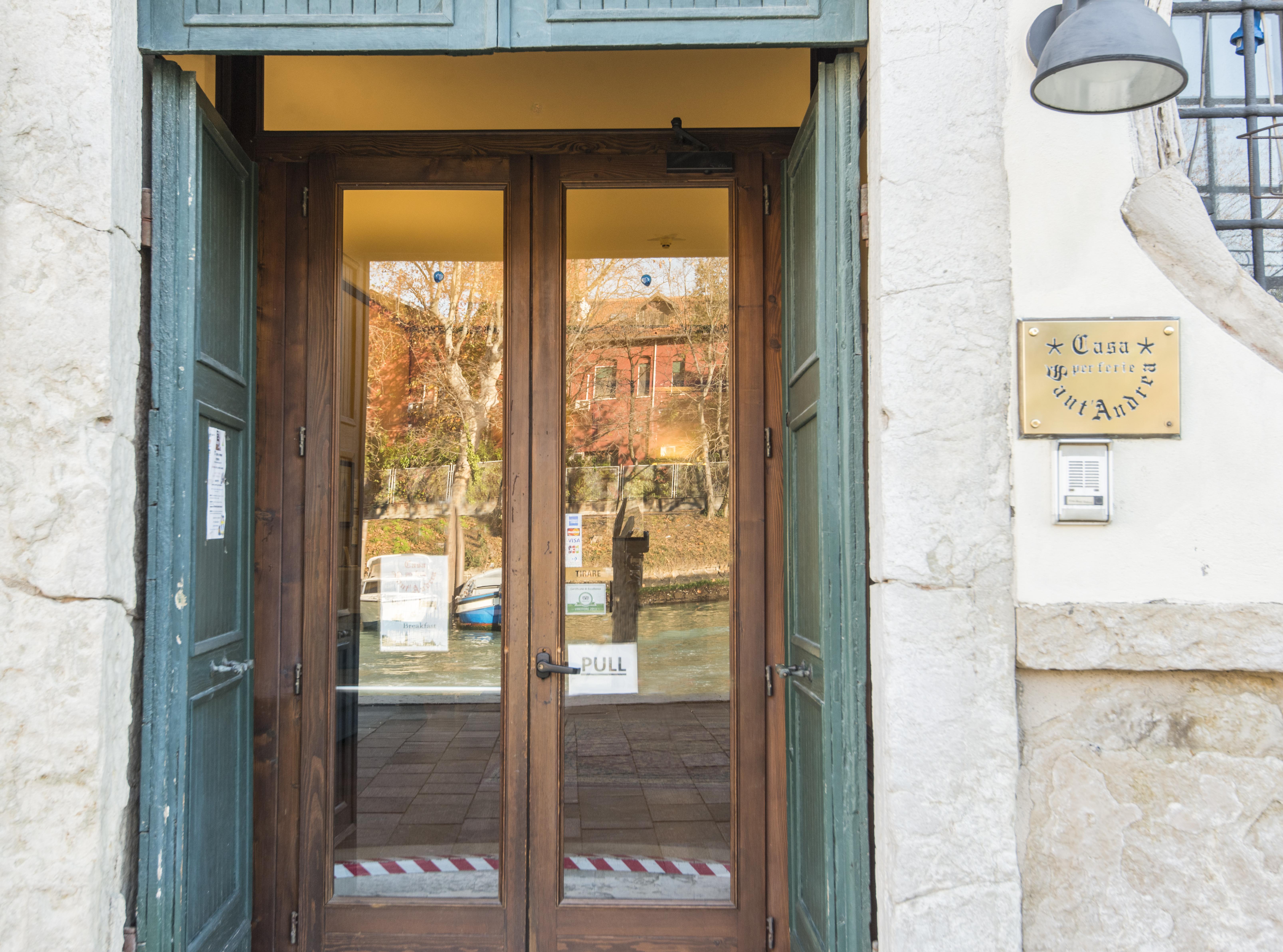 Casa Sant'Andrea Bed & Breakfast Venesia Bagian luar foto