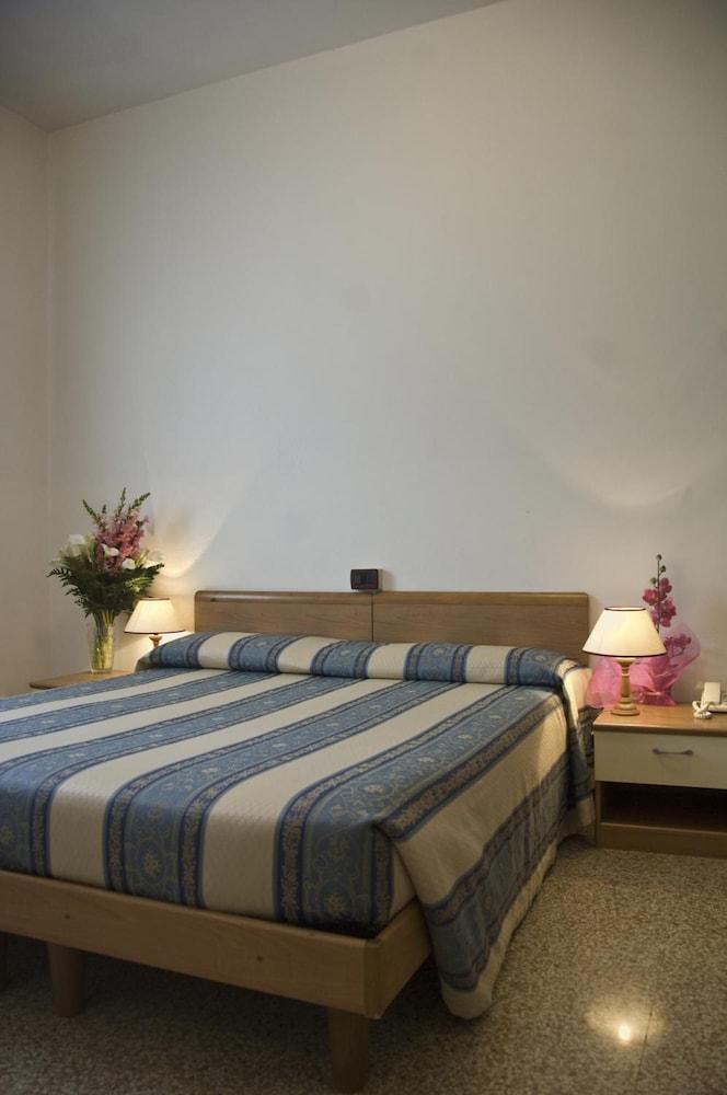 Casa Sant'Andrea Bed & Breakfast Venesia Bagian luar foto