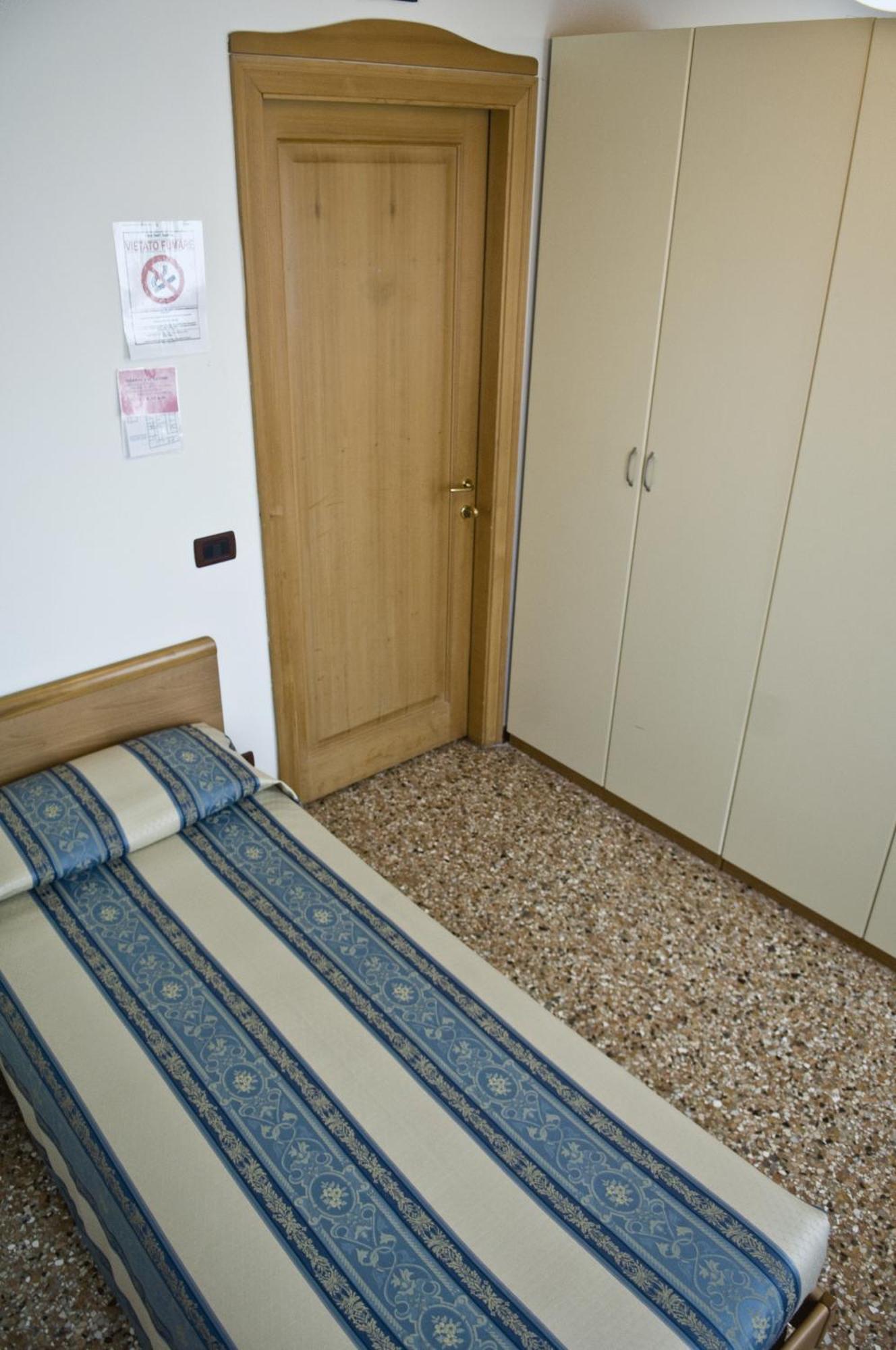 Casa Sant'Andrea Bed & Breakfast Venesia Bagian luar foto