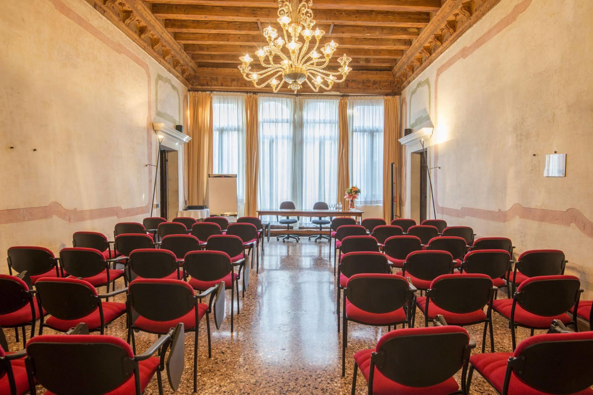 Casa Sant'Andrea Bed & Breakfast Venesia Bagian luar foto