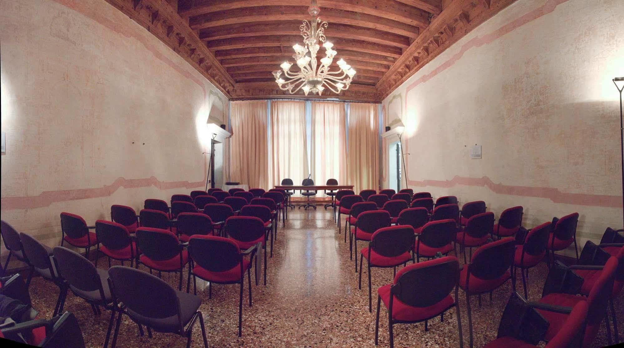 Casa Sant'Andrea Bed & Breakfast Venesia Bagian luar foto